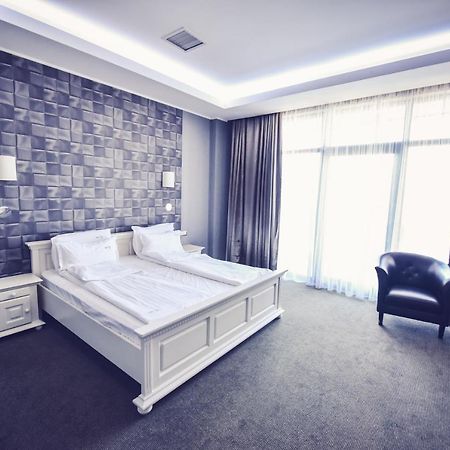 Hotel Spa Ice Resort Ghiroda Luaran gambar