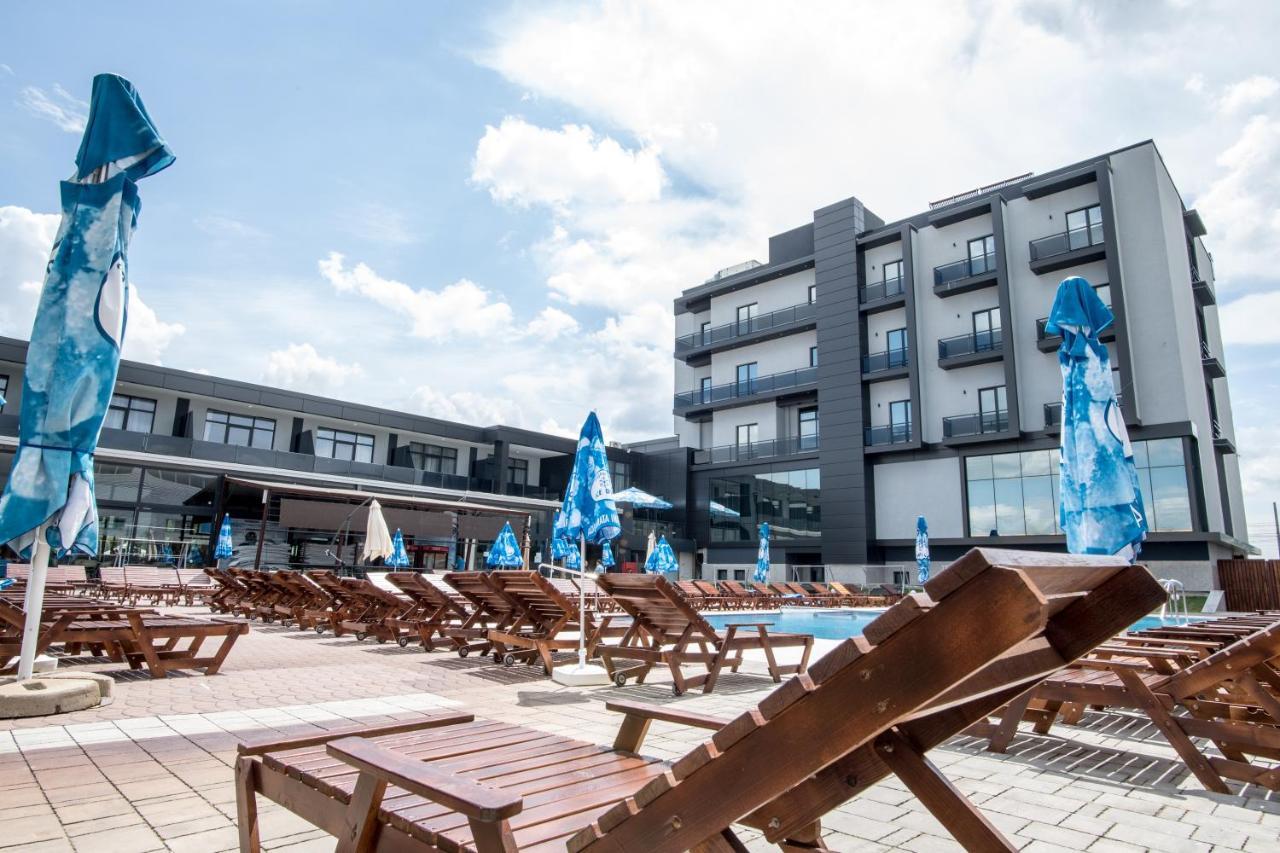 Hotel Spa Ice Resort Ghiroda Luaran gambar