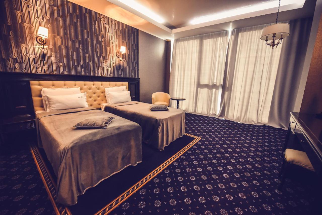 Hotel Spa Ice Resort Ghiroda Luaran gambar