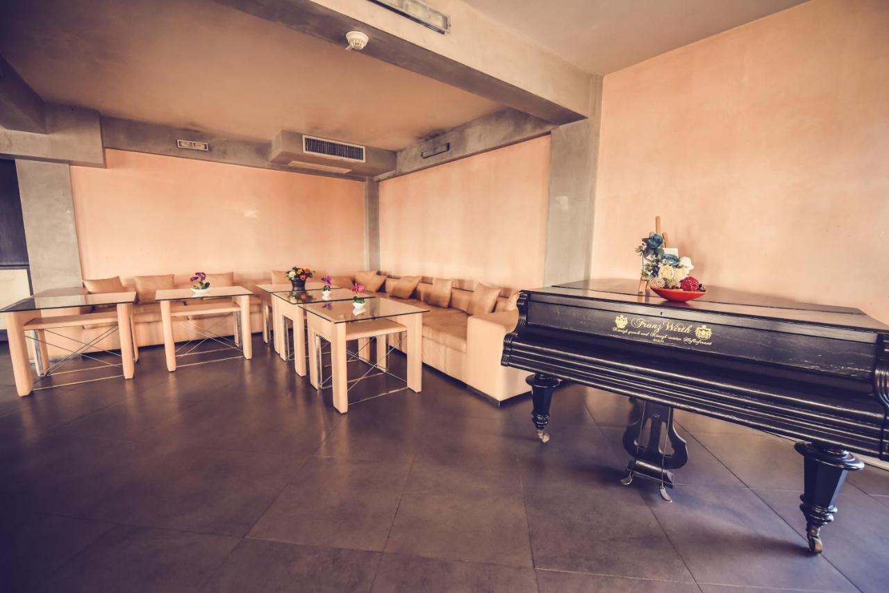 Hotel Spa Ice Resort Ghiroda Luaran gambar